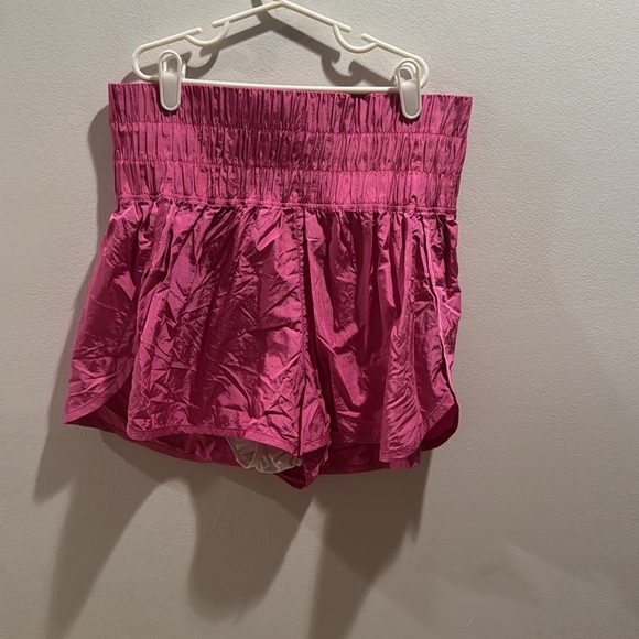 Free People Movement The Way Home Vibrant Pink Women's Shorts XL - Picture 3 of 6